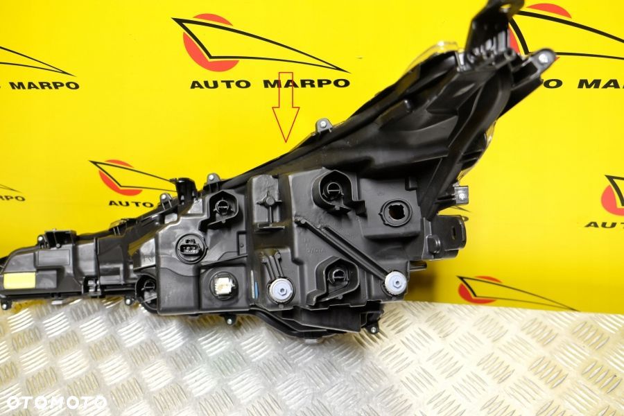 TOYOTA COROLLA E21 2022- REFLEKTOR LAMPA LED R USA - 9