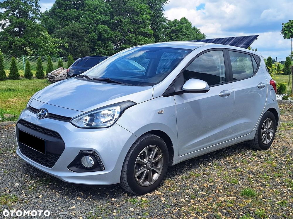 Hyundai i10 1.0 Fifa World Cup Edition - 1