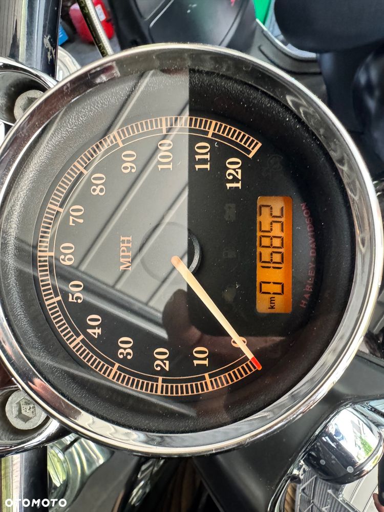 Harley-Davidson FXSB Breakout - 11