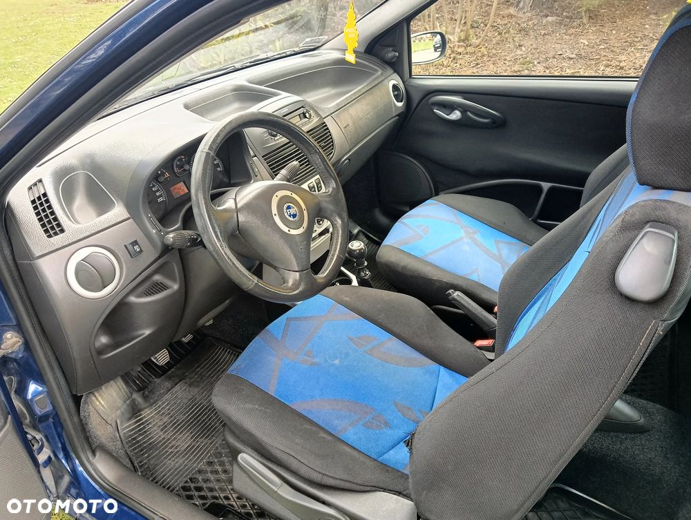 Fiat Punto - 11