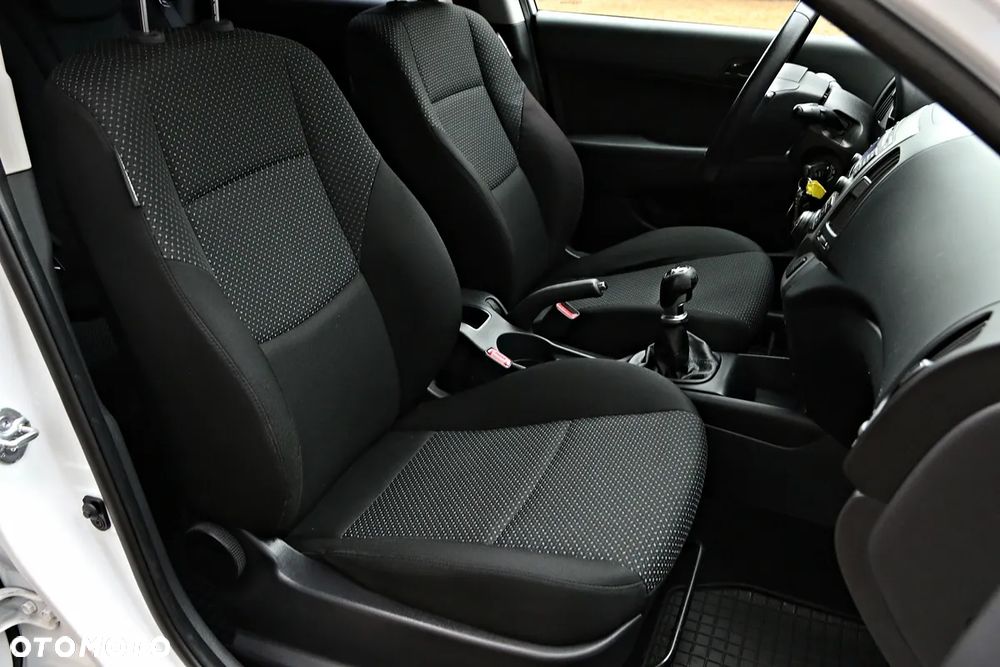 Hyundai i30 1.4 Blue Comfort - 33