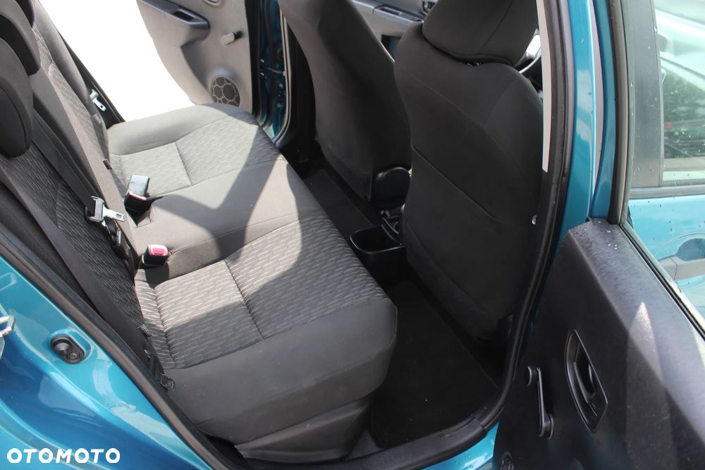 Toyota Yaris Hybrid 100 Premium - 22