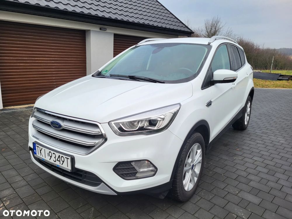 Ford Kuga 1.5 EcoBoost 2x4 Titanium - 1