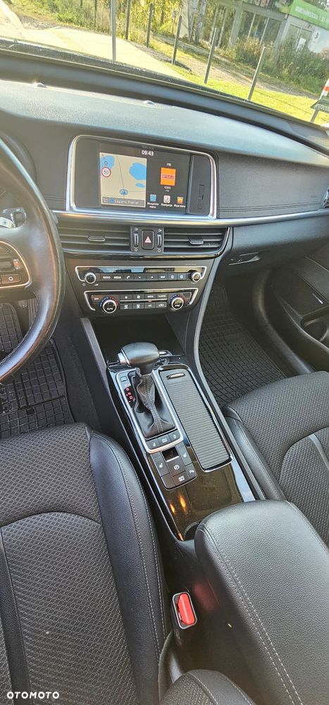 Kia Optima - 11