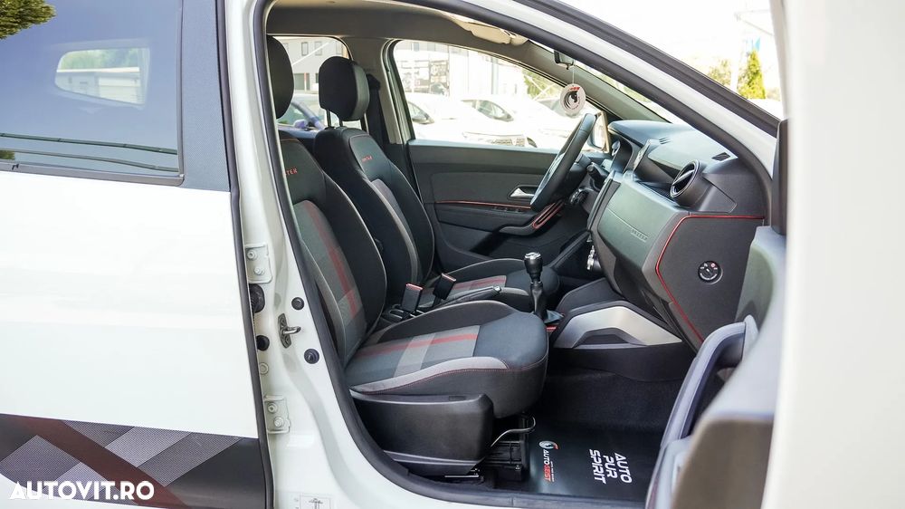 Dacia Duster 1.6 SCe Prestige jante 17" - 28
