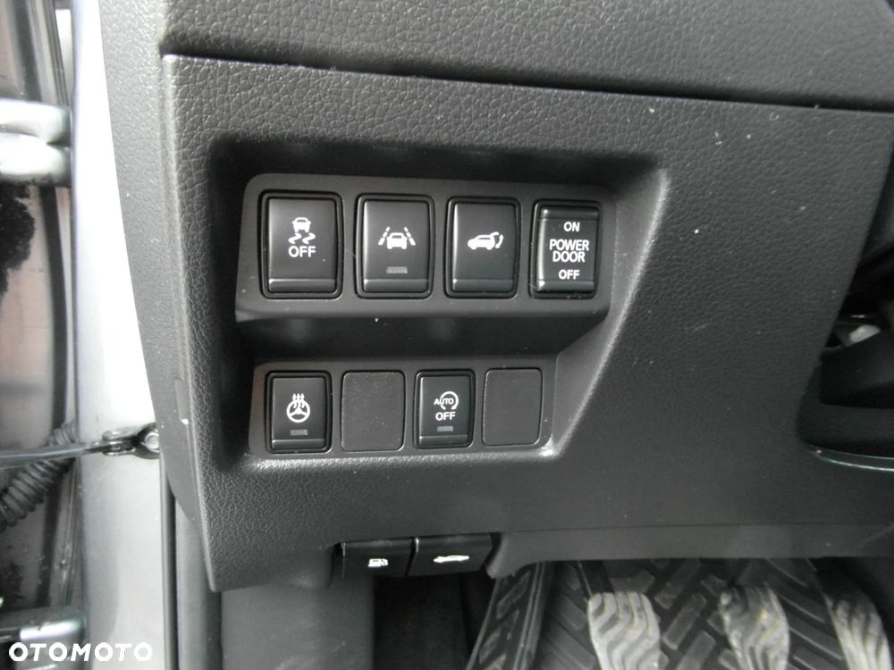 Nissan X-Trail 1.7 dCi ALL-MODE 4x4i N-Connecta - 24