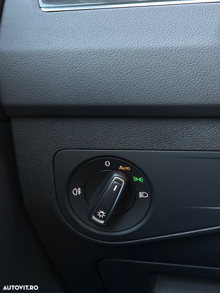 Volkswagen Tiguan 2.0 TDI SCR 4MOTION DSG Elegance - 29