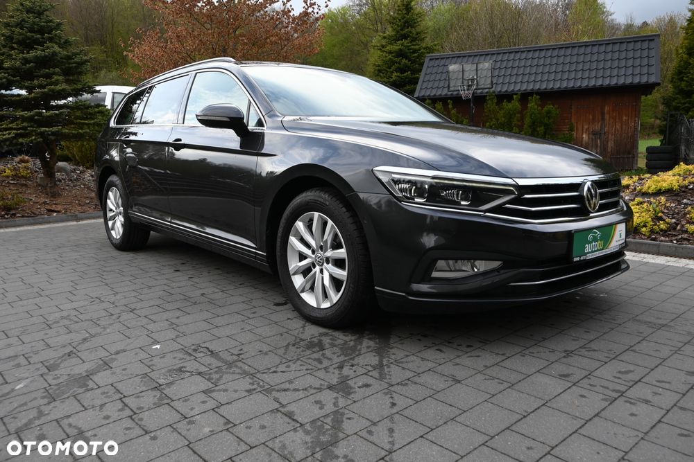 Volkswagen Passat 2.0 TDI SCR DSG Business - 9