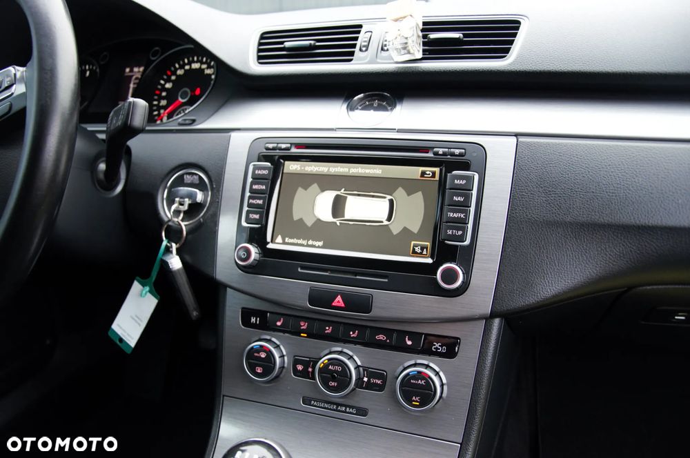 Volkswagen Passat 2.0 TDI BlueMotion Technology Highline - 10