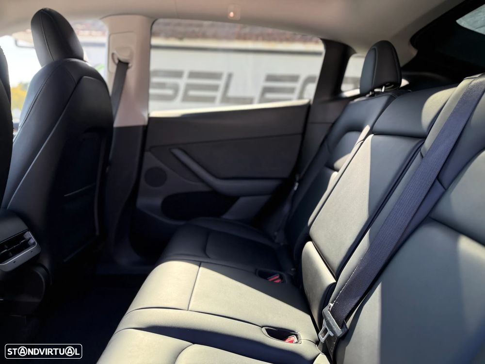 Tesla Model Y Long Range Tração Integral - 21