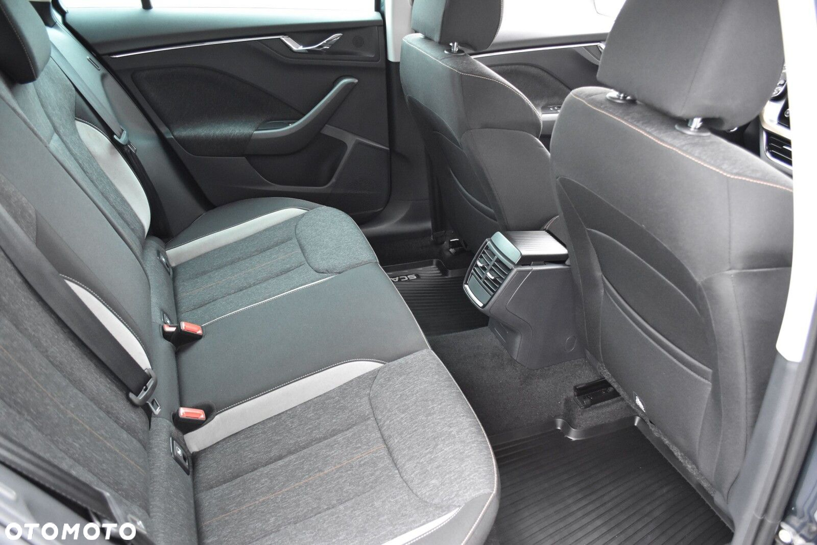 Skoda Scala 1.5 TSI Style - 32