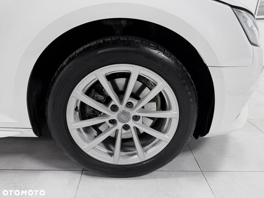 Audi A4 Avant 1.4 TFSI design - 15