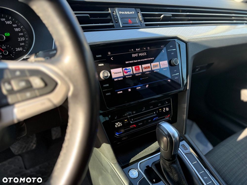 Volkswagen Passat 2.0 TSI Business DSG - 13