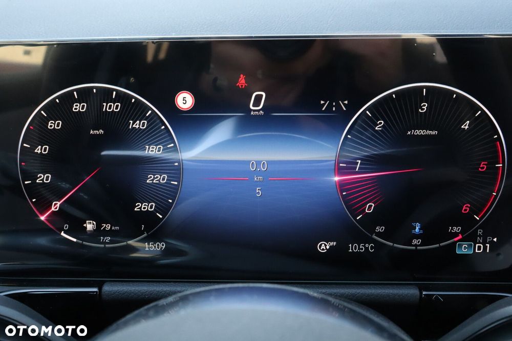 Mercedes-Benz GLA 200 d Progressive 8G-DCT - 15