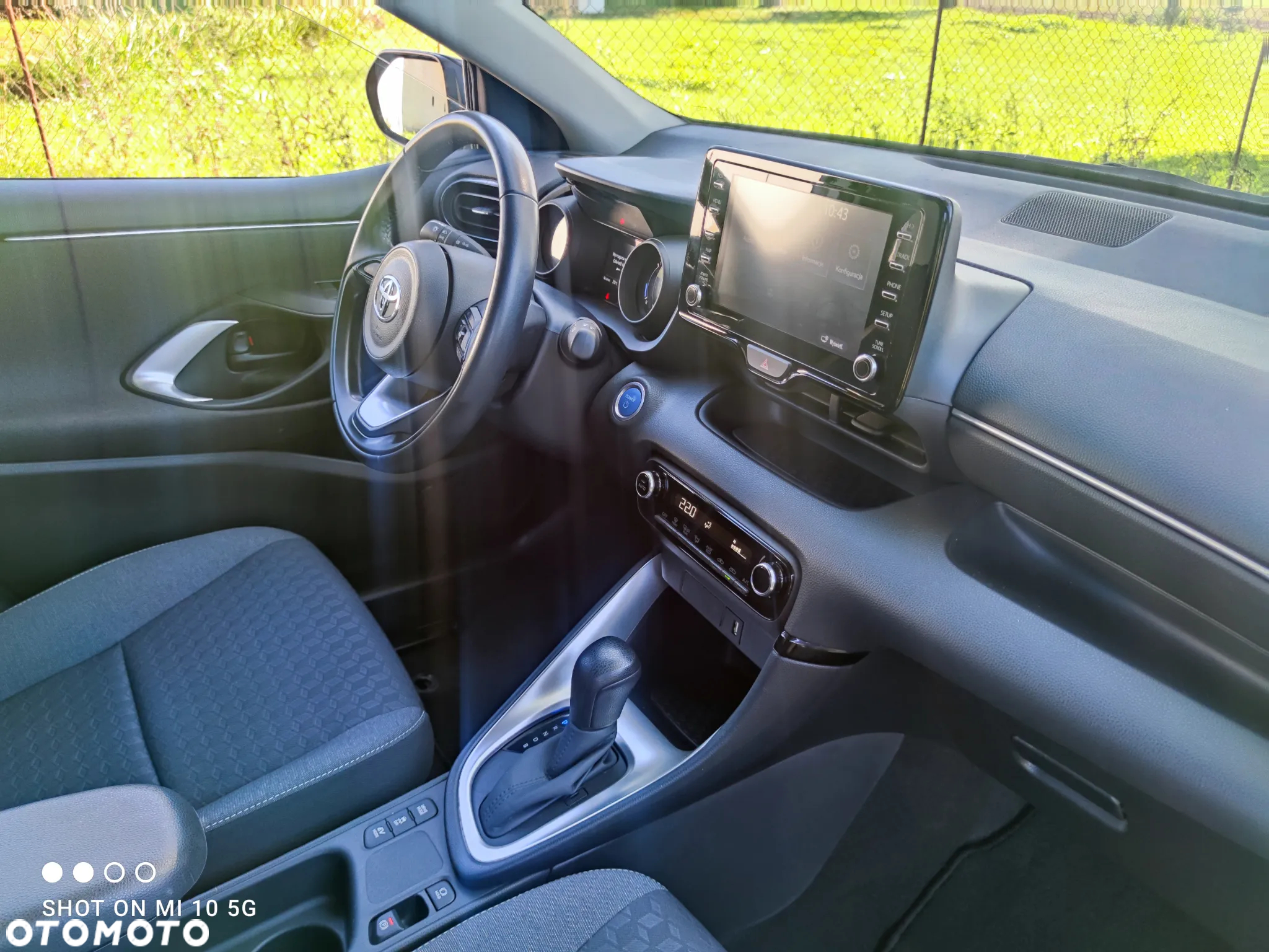 Toyota Yaris 1.5 VVT-iE Luxe - 14