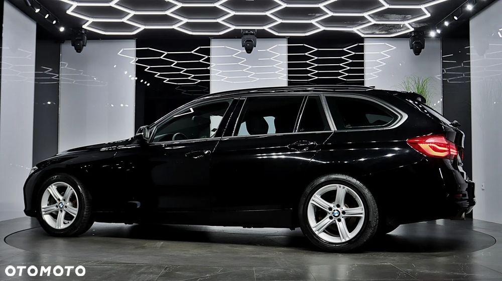 BMW Seria 3 318i GPF Sport Line - 7