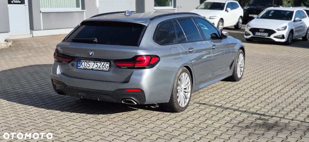 BMW Seria 5 520d xDrive Touring M Sport Edition - 4