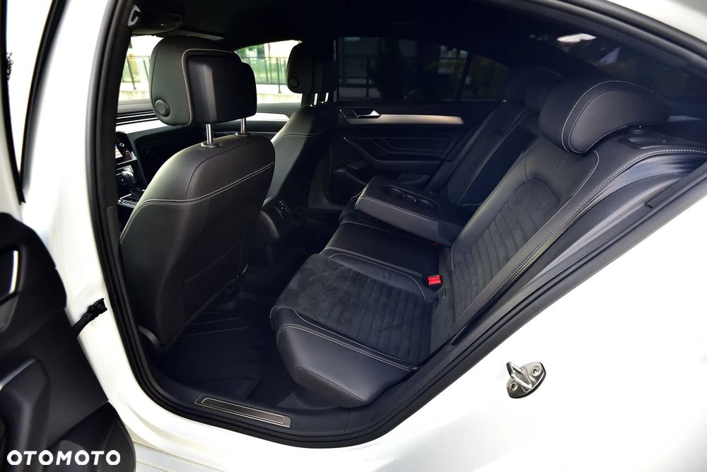 Volkswagen Passat Variant 1.5 TSI OPF DSG Highline - 22
