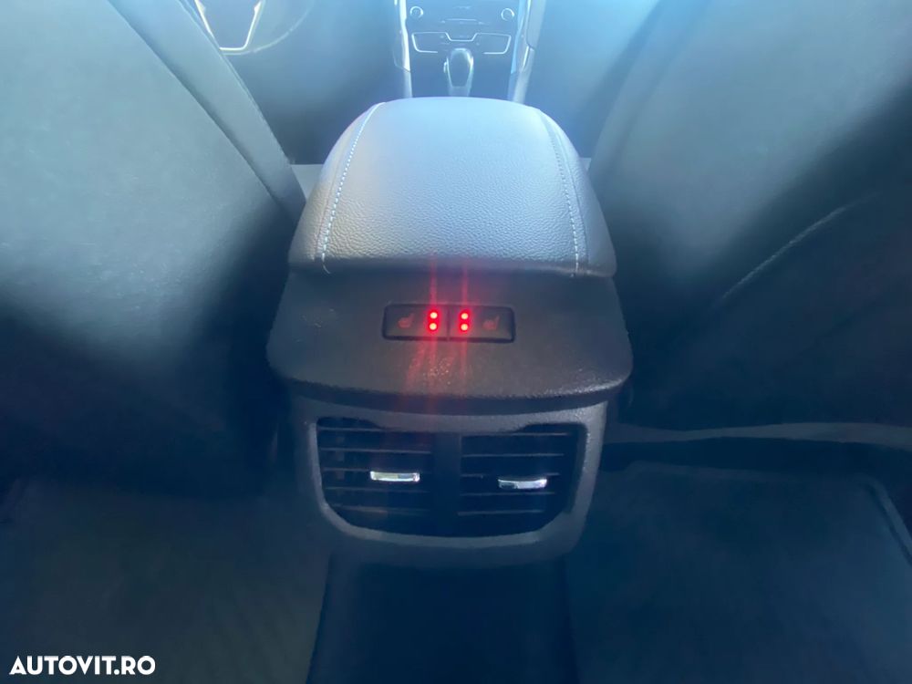 Ford Mondeo 2.0 HEV Trend - 10