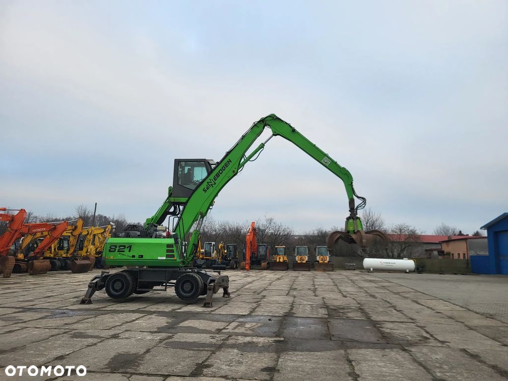 Sennebogen 821 M przeładunkowa do złomu chwytak + magnes - 9