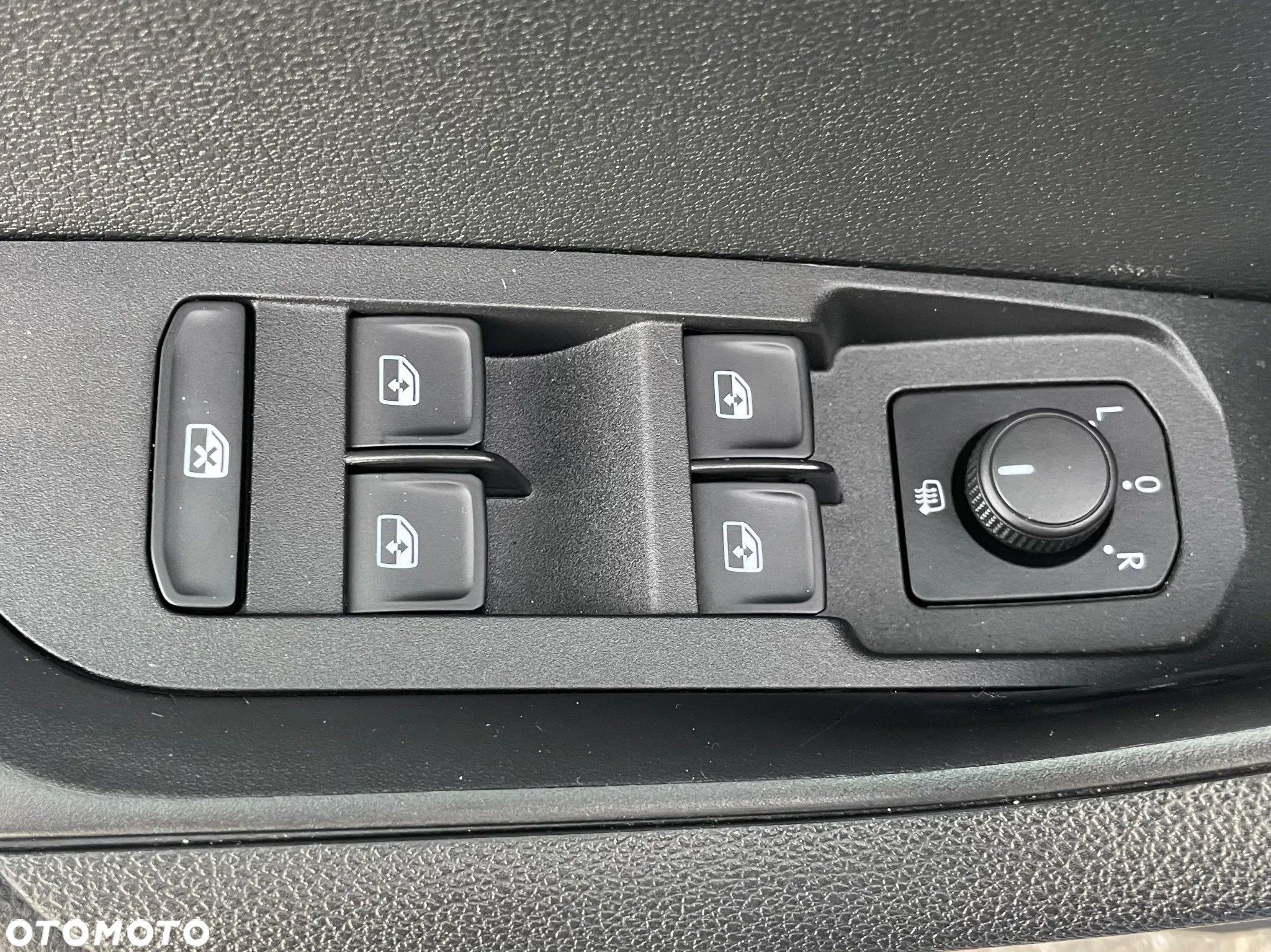 Skoda Karoq 1.0 TSI GPF 4x2 Style - 23