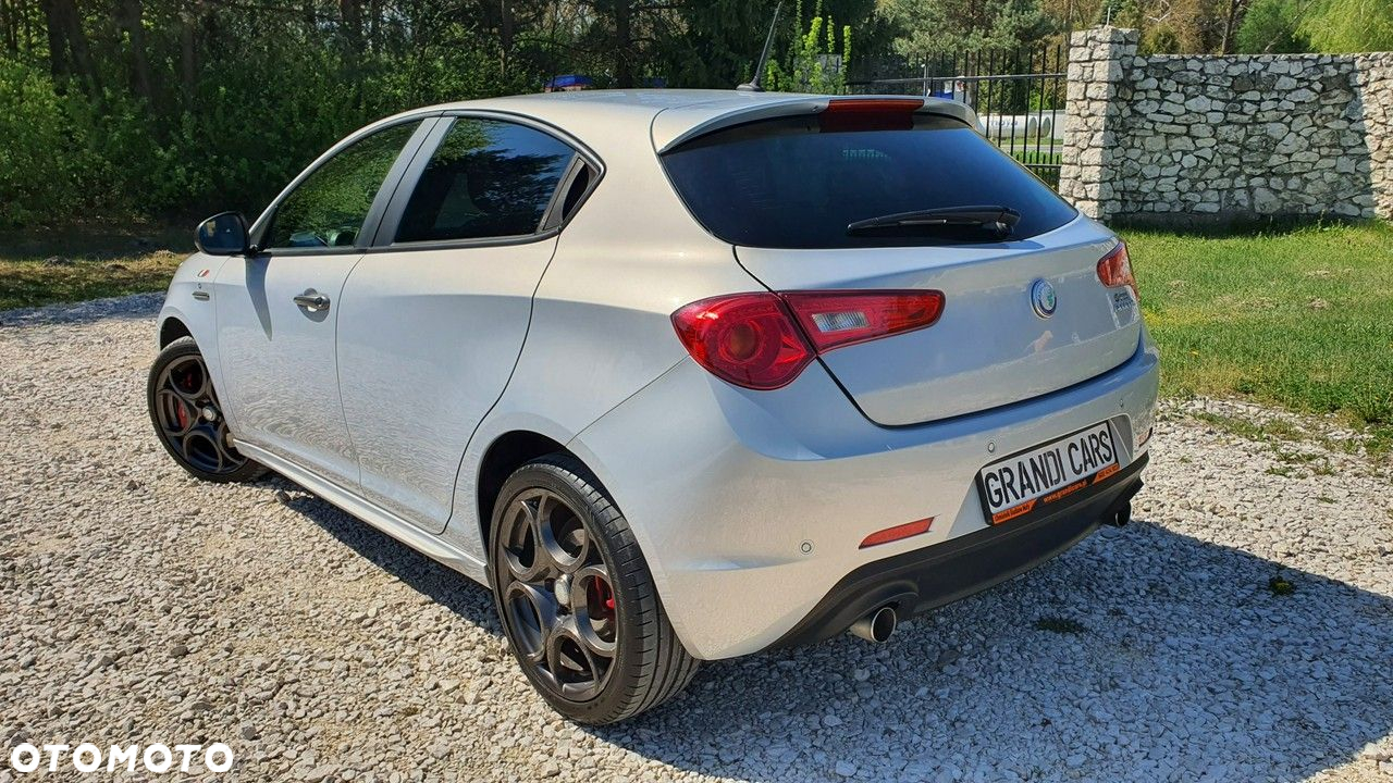 Alfa Romeo Giulietta - 5