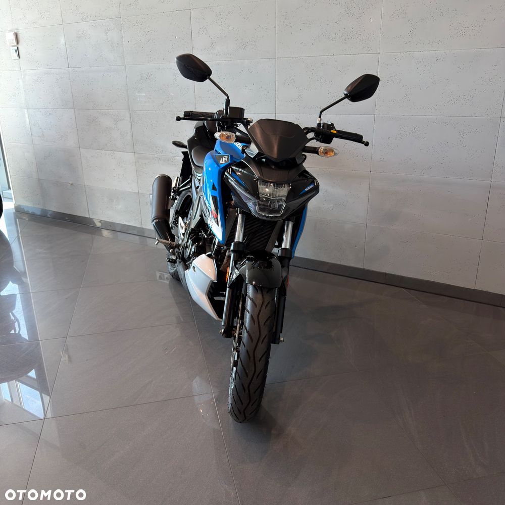 Suzuki GSX - 4