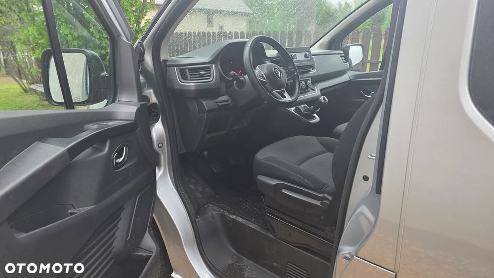 Renault Trafic 2.0 dCi - 6