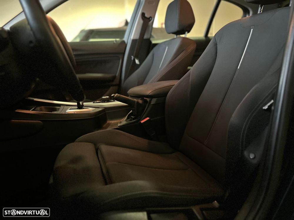 BMW 118 dA Line Sport - 25