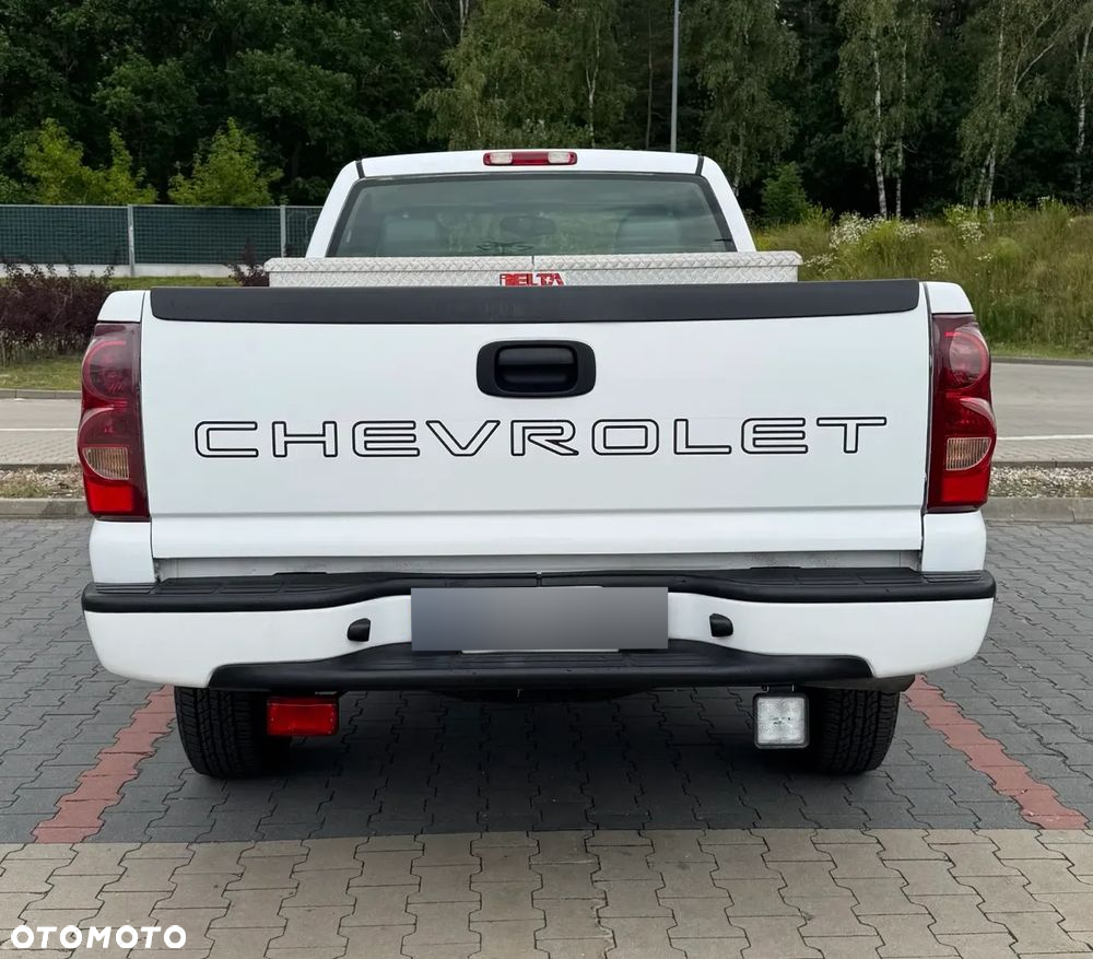 Chevrolet SILVERADO - 8