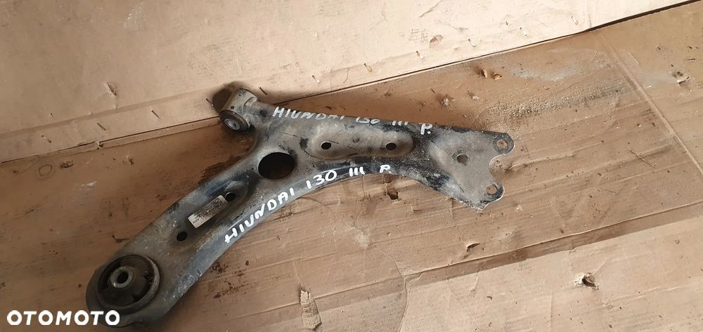 Wahacz prawy przód przedni Hyundai I30 III 17- 54501-G4AA0 - 4