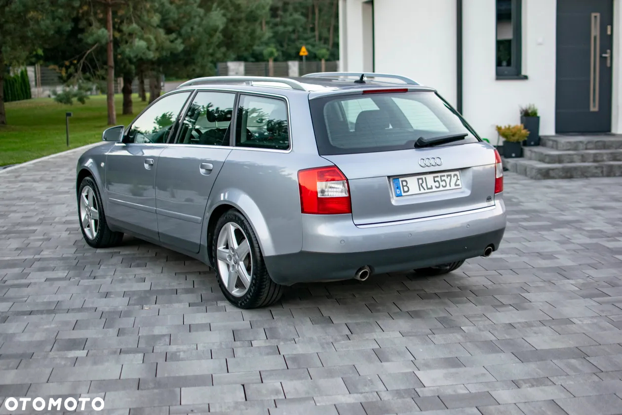 Audi A4 - 4