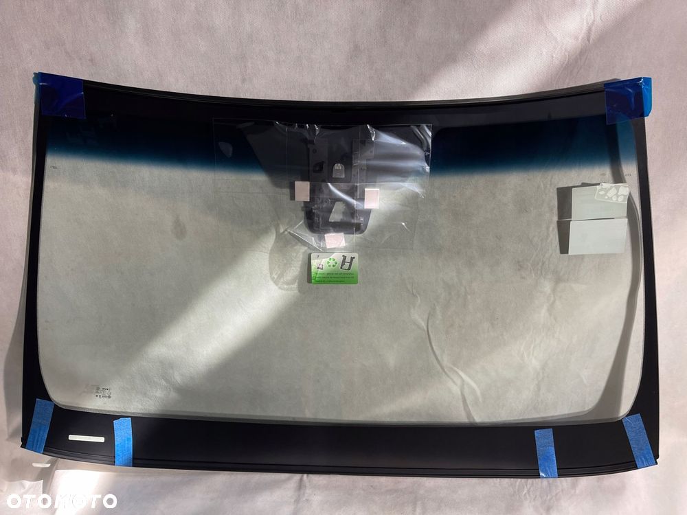 szyba przednia toyota avalon gsx50 sedan kamera hud acoustic po 2022- - 4