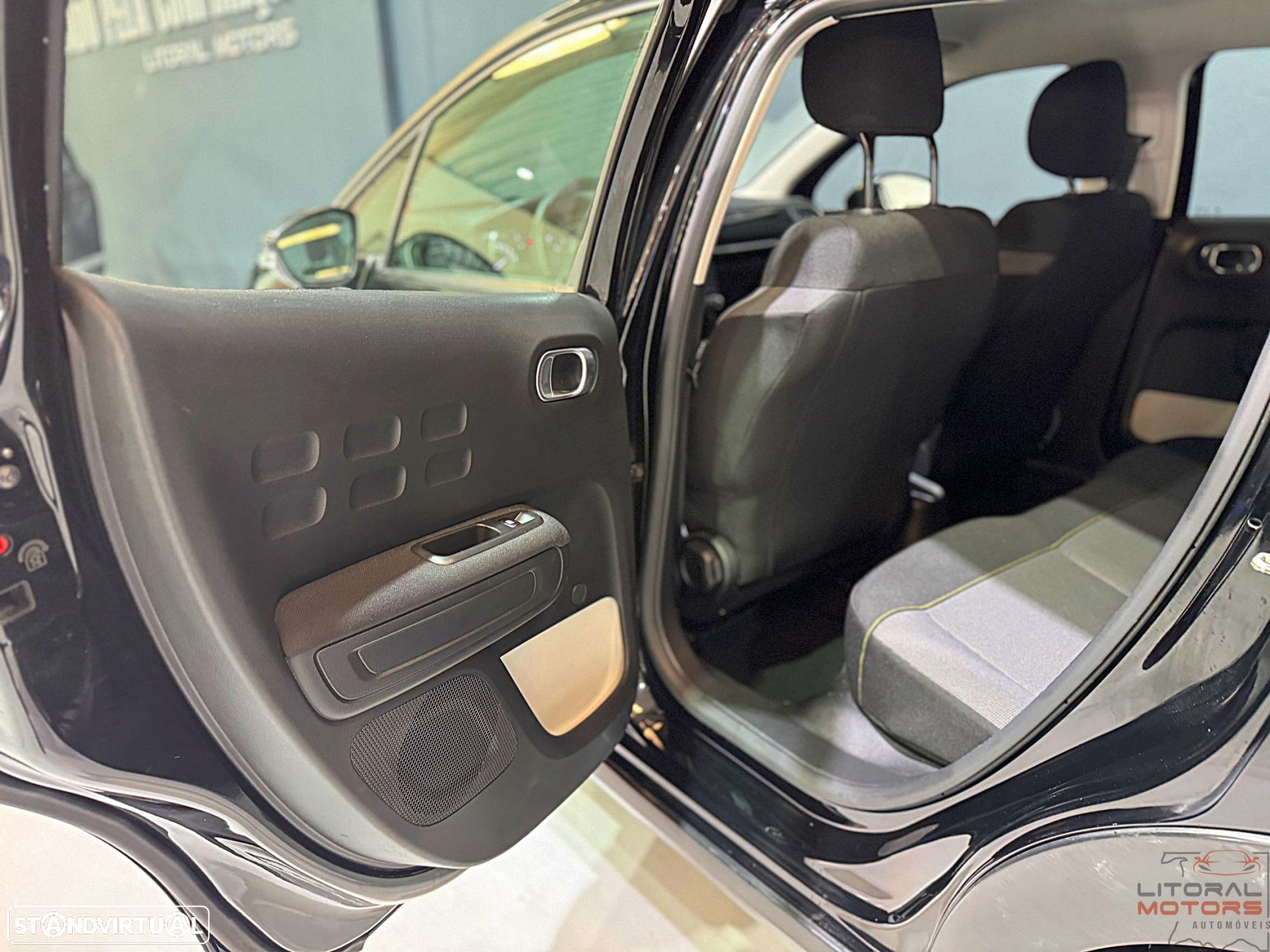 Citroën C3 1.2 PureTech Shine - 15