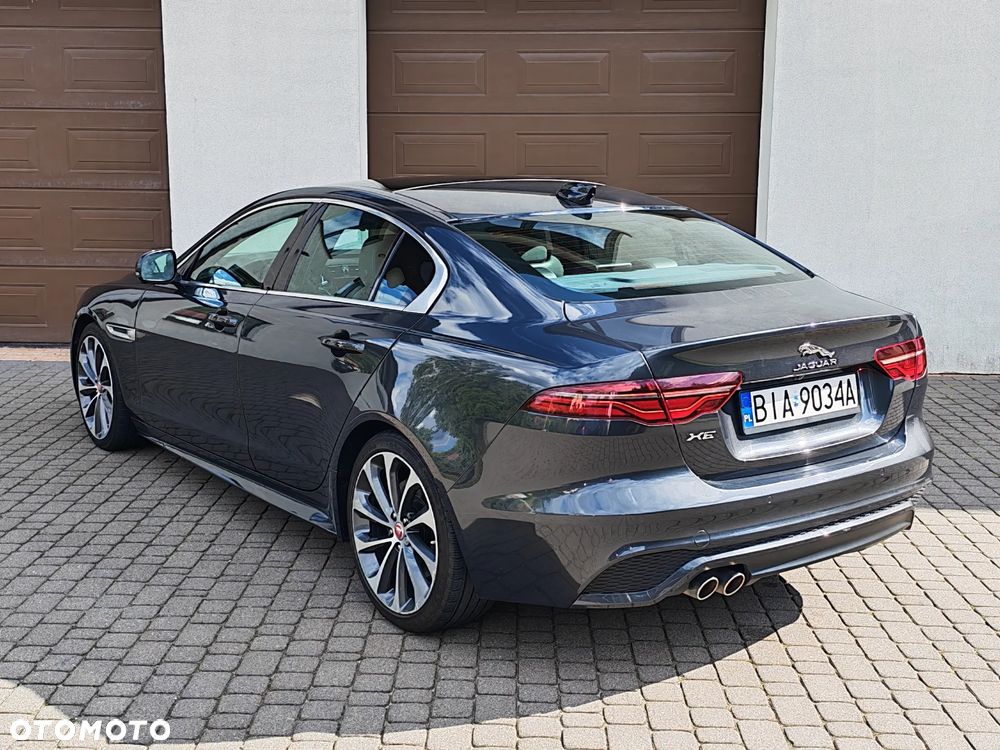 Jaguar XE 2.0 D180 AWD R-Dynamic SE - 6