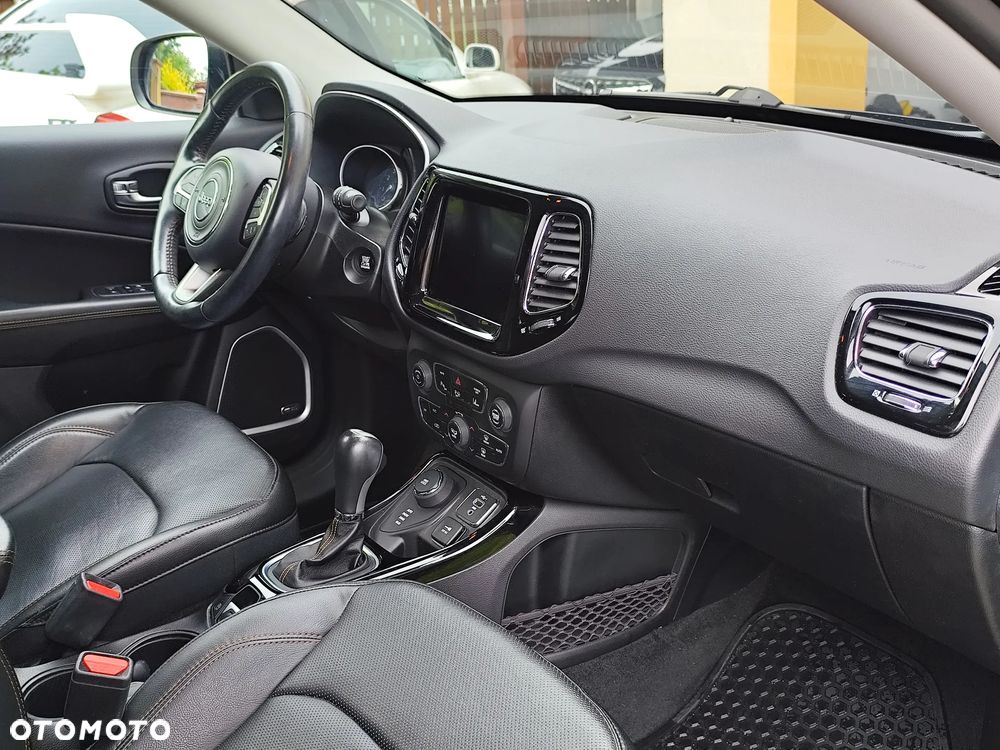 Jeep Compass 1.4 TMair Limited 4WD S&S - 17