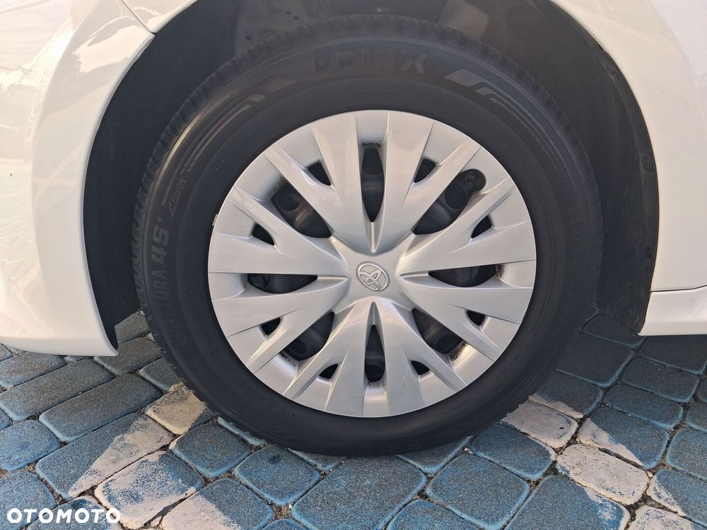 Toyota Yaris - 10