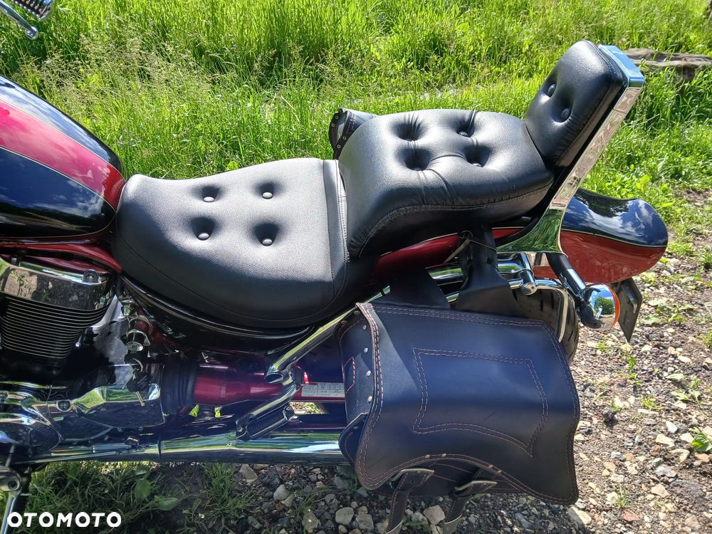 Suzuki Intruder - 7