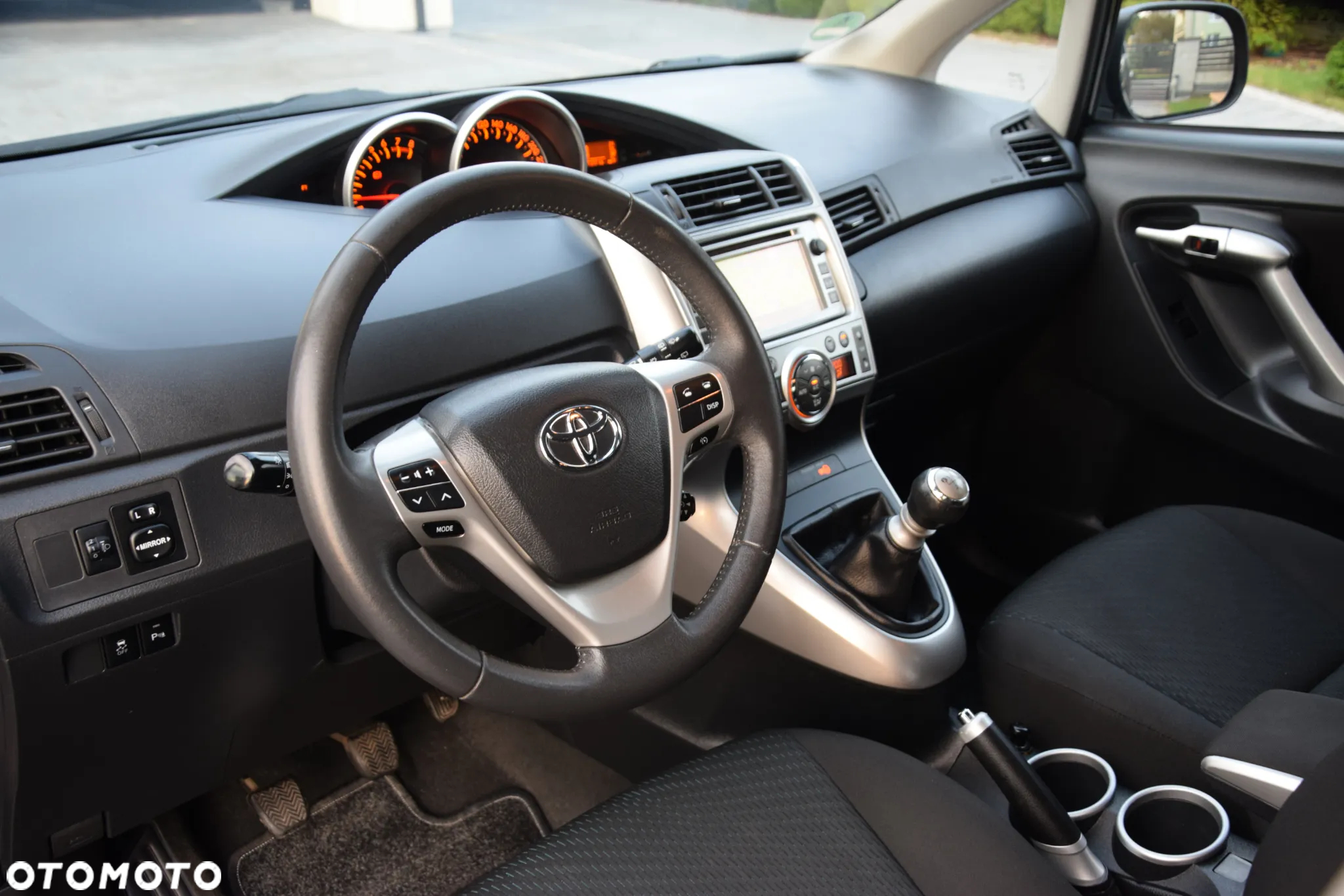 Toyota Verso 1.8 Travel - 16