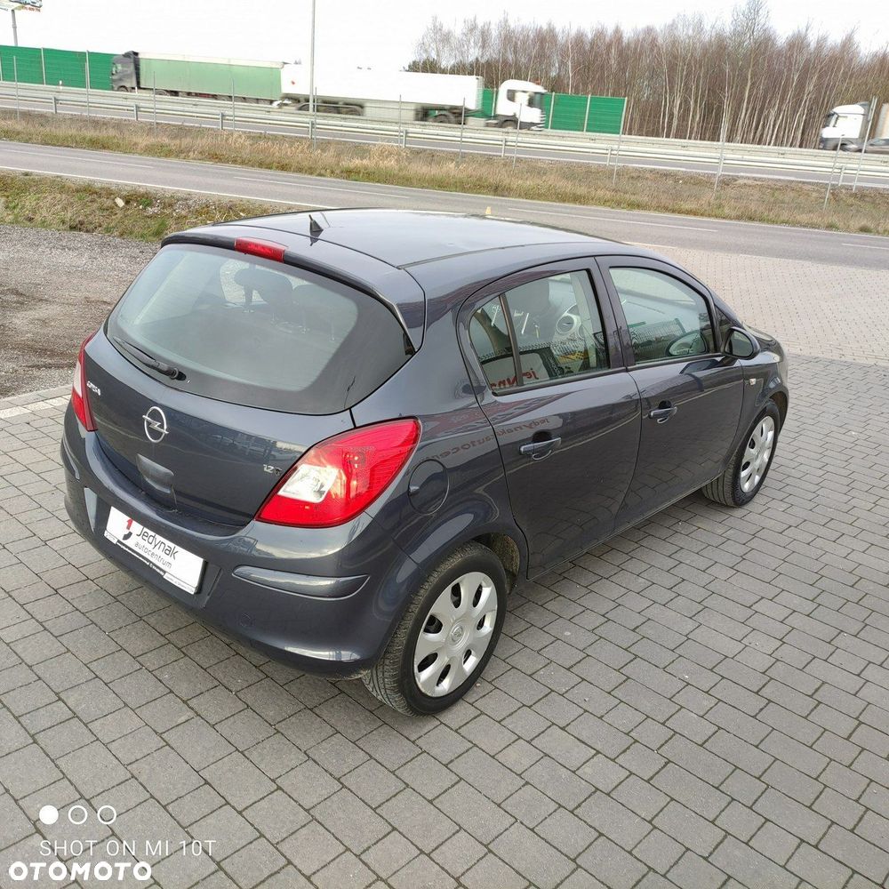 Opel Corsa - 11