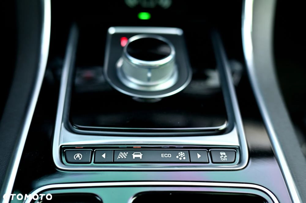 Jaguar XF 35t AWD R-Sport - 37