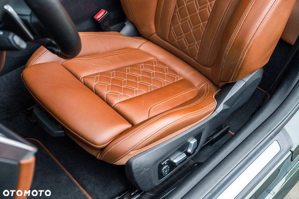 BMW Seria 4 M440i xDrive mHEV - 13