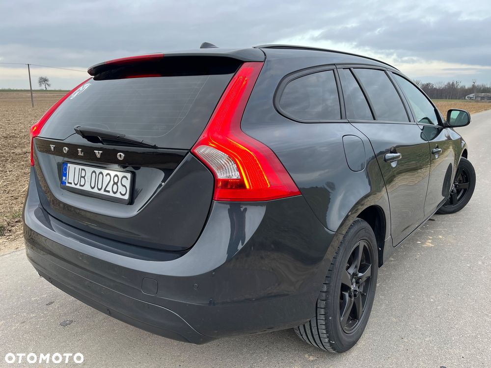 Volvo V60 D3 Drive-E Dynamic Edition (Momentum) - 13