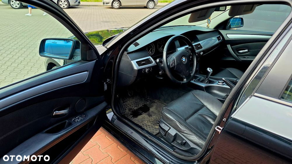 BMW Seria 5 520d - 11