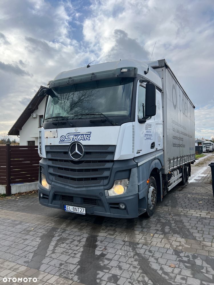 Mercedes-Benz Actros - 2
