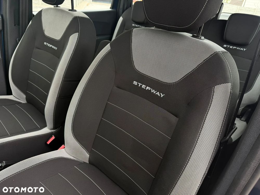 Dacia Lodgy TCe 115 Stepway - 26