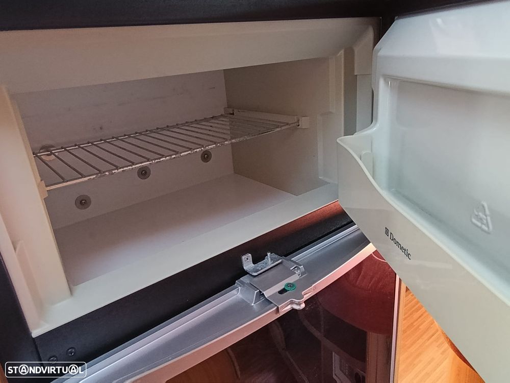 Burstner Aviano i725 - Autocaravana c/Cama Central - 12