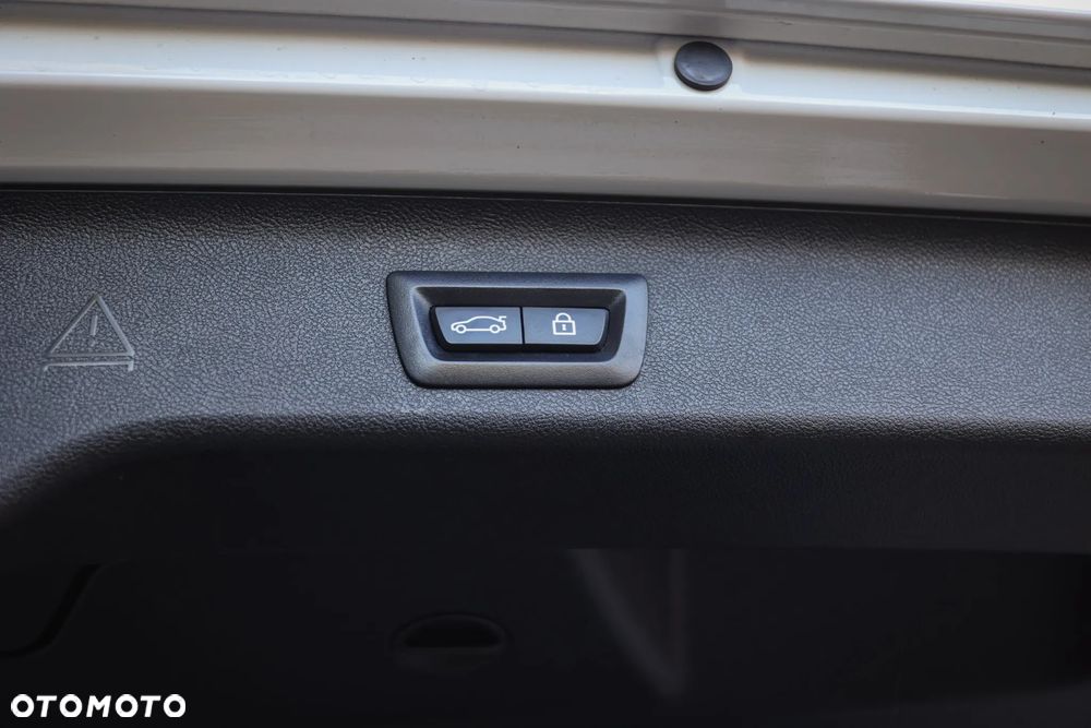 BMW Seria 5 520d M Sport Edition - 21