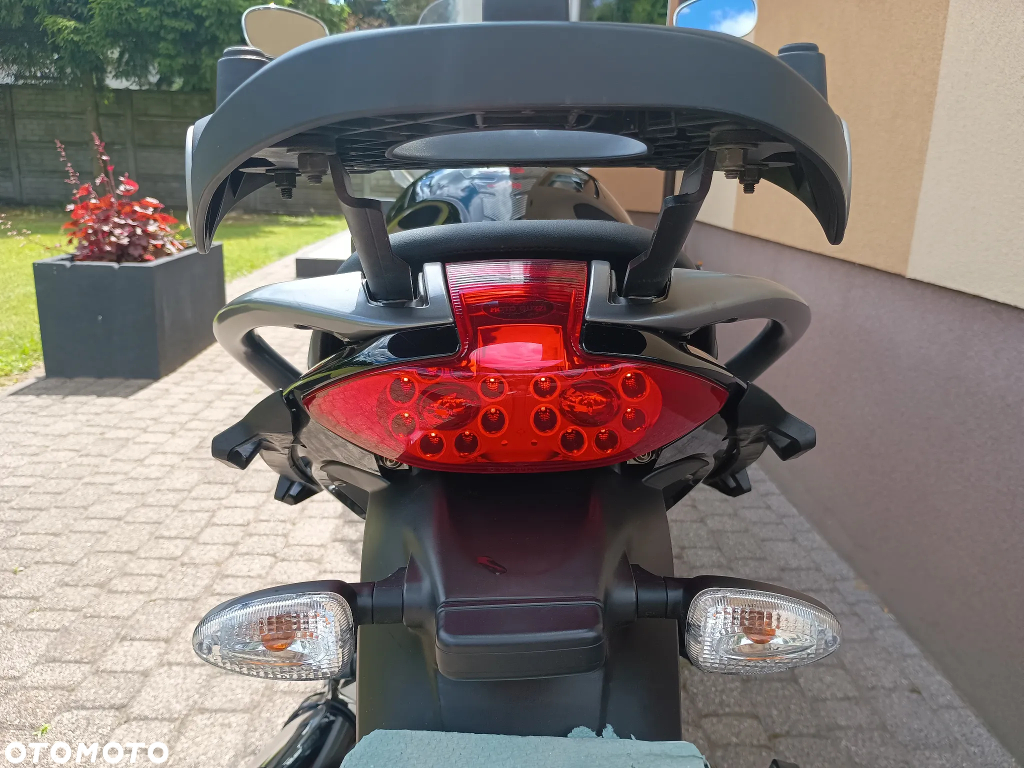 Moto Guzzi Breva - 14