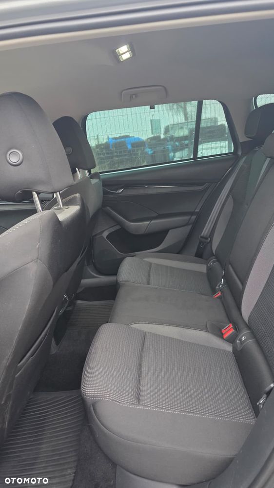 Skoda Octavia 2.0 TDI Ambition - 6